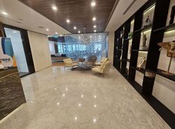 Singapore Land Tower (D1), Office #595004361